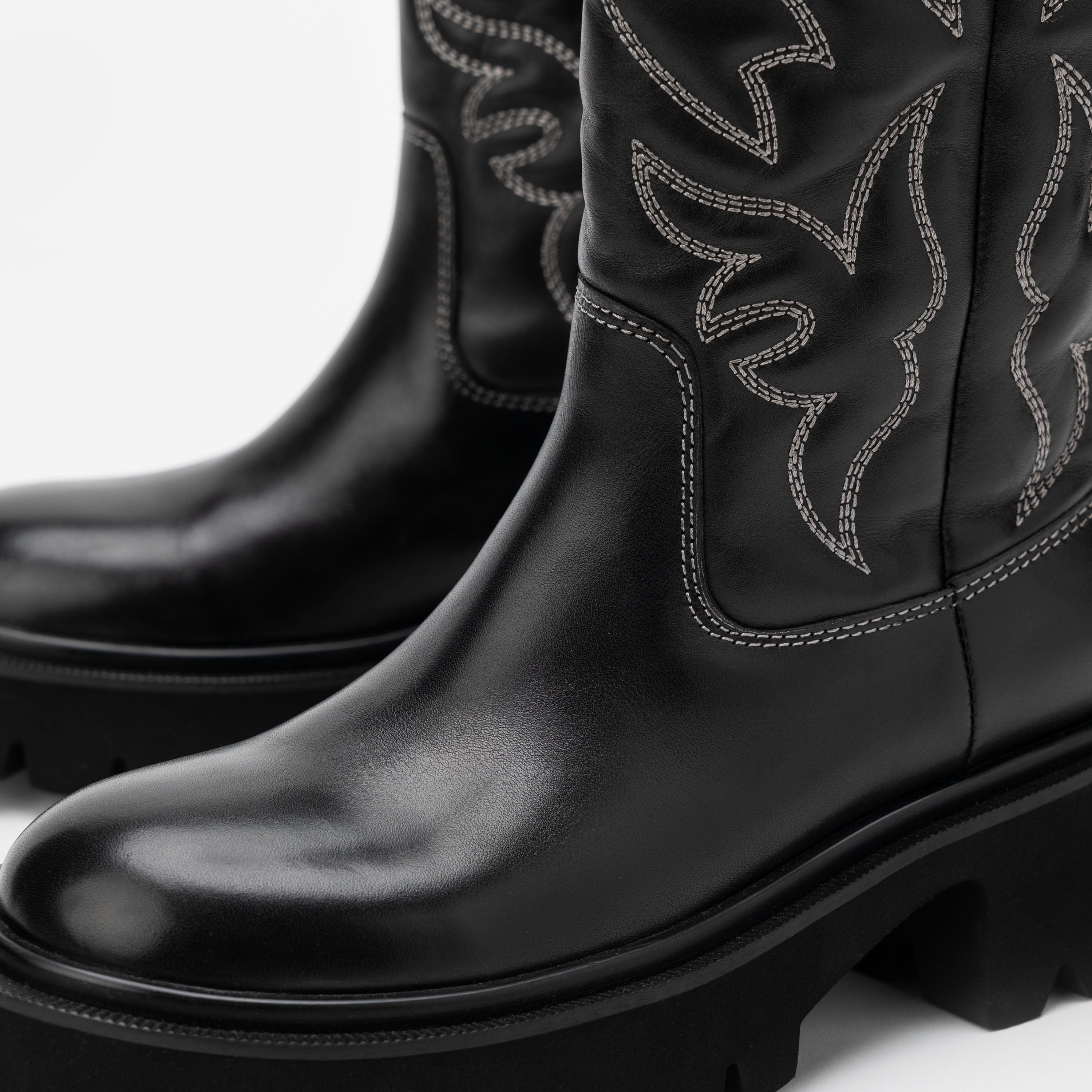 Daisy Black Leather Lug Cowgirl Boots - Image 3