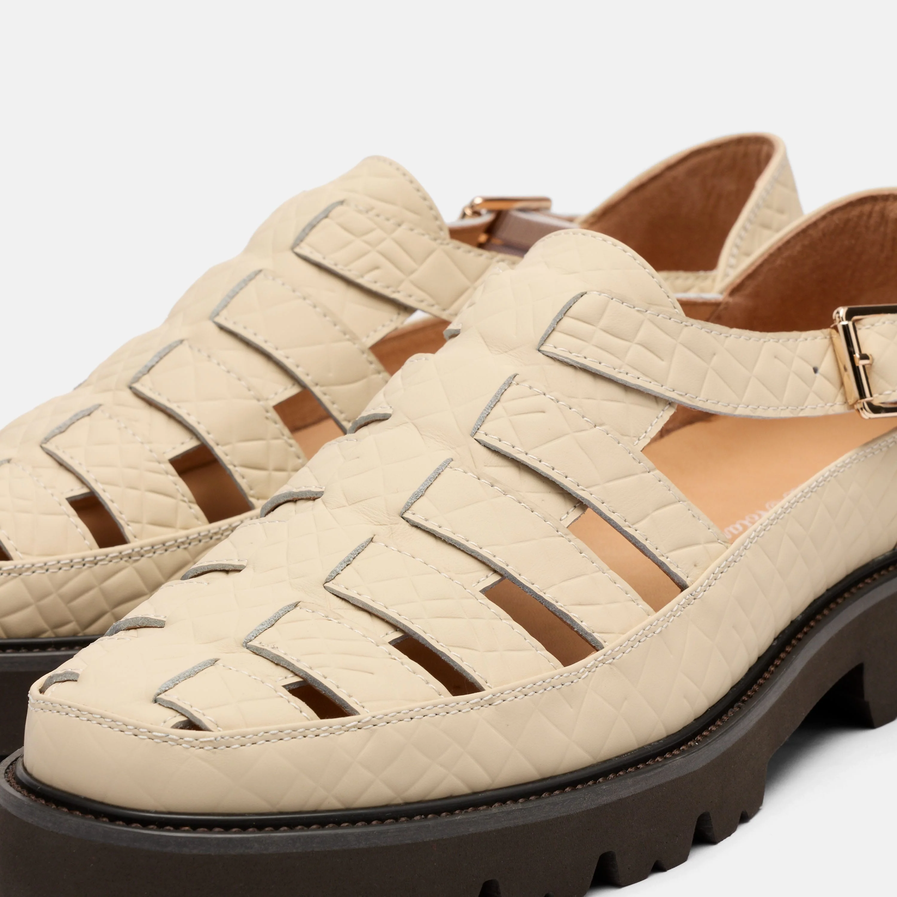 Magellan Cream Crocskin Leather Lug Fisherman Sandals - Image 3